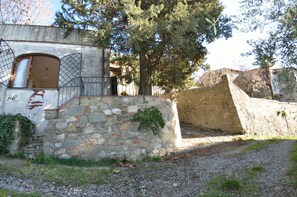 Building Exterior, Garden