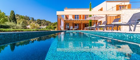 Ferien mit Schwimmbad auf Mallorca