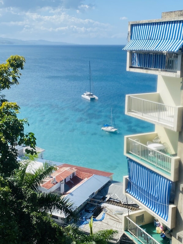 A warm welcome awaits you @ The Montego Bay Club Condominium Apartments. 