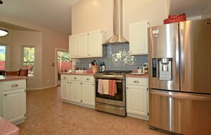 Gas stove, filtered water and ice from the refrigerator