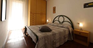 bedroom (example)