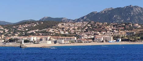 Ville de Propriano vue de la baie