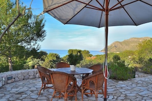 Villa avec vue sur la mer, calme, belle