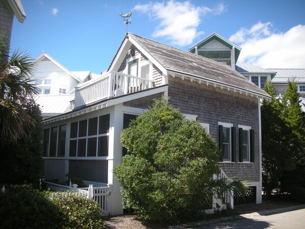 Bald Head Diamond@ BHI
6A Leeward Court in the Harbor