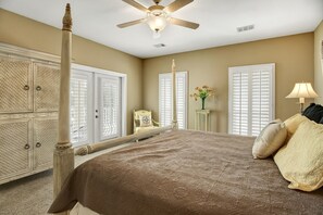 Master King Bedroom