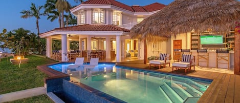 The AT LAST Villa is a fully staffed 4 bedroom, 4.5 bath upscale villa 