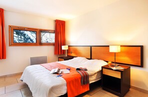 Drift to sleep in the Double bed or 2 Single beds in the bedrooms - let us know what you prefer!