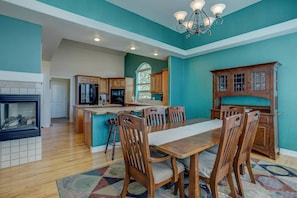 Kitchen/Dining