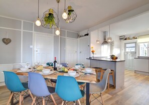Lovely modern dining area for 8 guests.