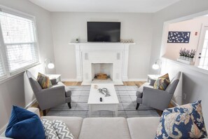 Living area with flatscreen TV