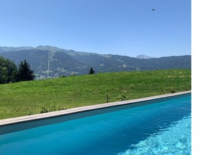Vue depuis la piscine