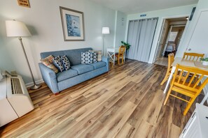Large Living Area with Views of the Ocean, Beautifully Decorated