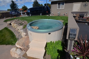 On-site jacuzzi/spa is available to ALL guests ask staff for access and towels.