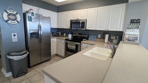 Kitchen is fully equipped, Ready to Serve!  All new appliances! #5