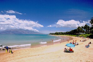 Keawakapu Beach -  Access from Pavilion for Snorkeling and Swimming
