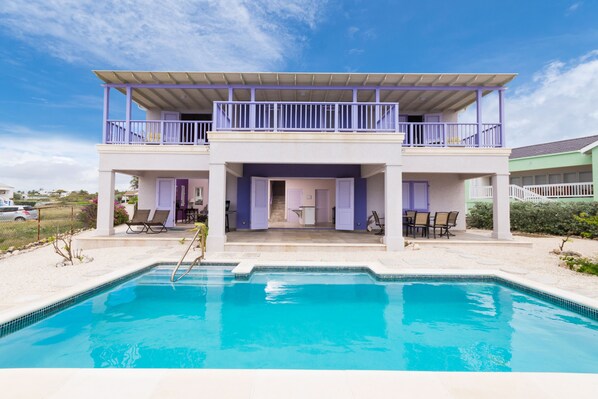 Rear of Villa facing
the Atlantic Ocean
