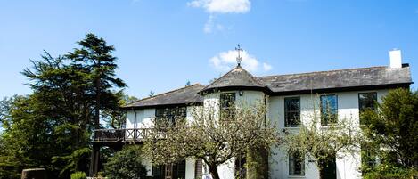 Cloisters in spring - ready to welcome you for a relaxing holiday