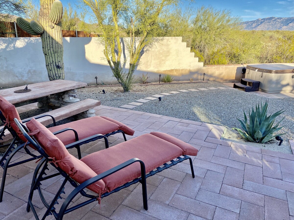 Private Oasis near Ritz Carlton, on 5 acres, stunning views, spa