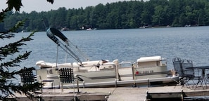 Bennington Pontoon perfect for fishing and relaxing!