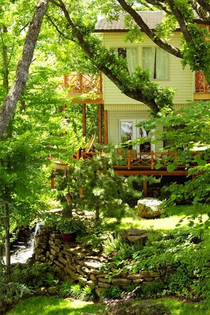 This beautifully secluded waterfront is perfect for getting away and relaxing!