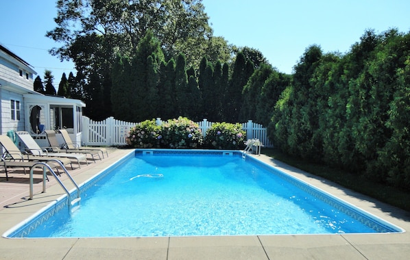 16'x36' Private Pool. Great for laps.