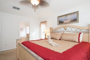 Master Suite 1 - with King size bed and en-suite bathroom; quiet and comfort-all you need for a great night's rest