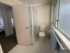 Ensuite view 2, shower and toilet