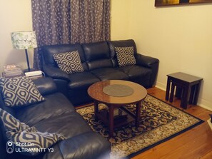 2 & 3 Seat Leather Lounges