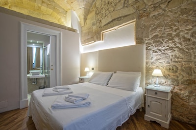 Elegant apartment with kitchen in the heart of Lecce * Discounts for long periods *