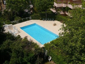 Swimming pool and sun terrace