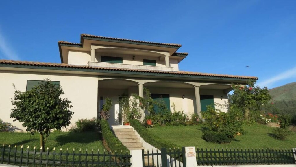Picture of villa