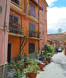 Beautiful house in the heart of Taormina 30seconds walking to Corso Umberto 