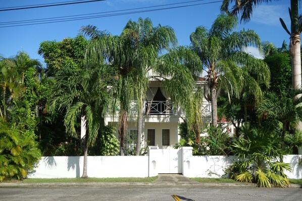 Front view - quiet residential area