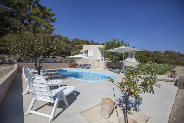 Pool area facing North West.