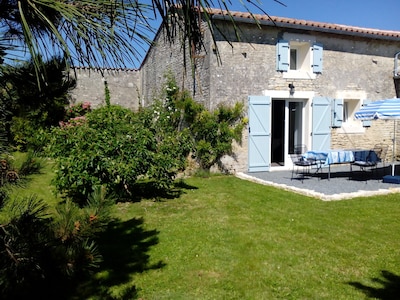 Holiday rental in the countryside in Charente-Maritime, France