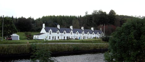 Cottage on Crinan Canal