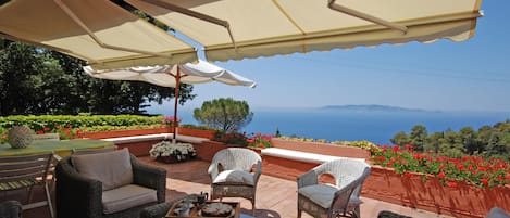 Panoramic terrace with sea view