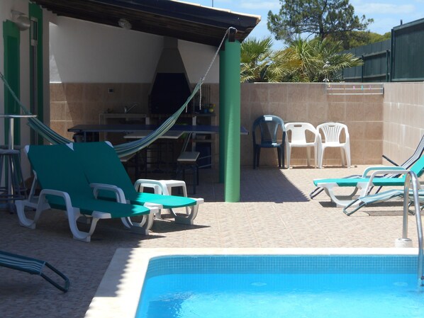 piscina, churrasco (bbq)

