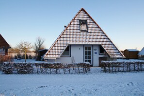 Ferienhaus im Winter