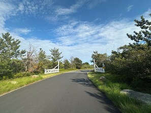 Entrance to the private neighborhoods of Tom Nevers.