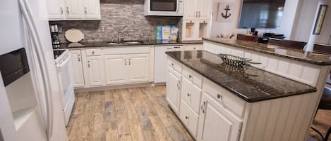 Fabulous kitchen that is well stocked