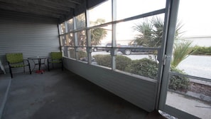 Screened porch off livingroom