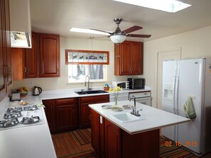 Kitchen has been updated since this photo.
