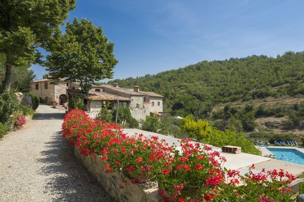 Casa Pineta" with views onto garden and pool area 