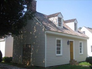 Front of Washington Melson House. House is centrally located in Town. 