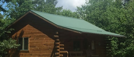 Creekside Cabin