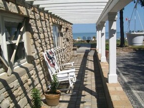 Sit & relax on nice front porch