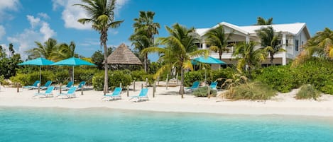 Crystal Sands Villa - Right on stunning Sapodilla Bay Beach in Turks and Caicos!