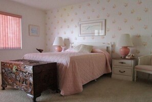 BEDROOM 1