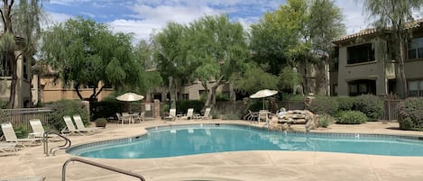 Come to North Scottsdale and enjoy 1 of the 3 pools in your gated complex